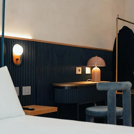 The Flow - Via Del Corso 4*