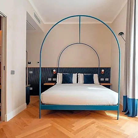 Guest house The Flow - Via Del Corso Rome