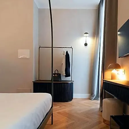 The Flow - Via Del Corso Guest house