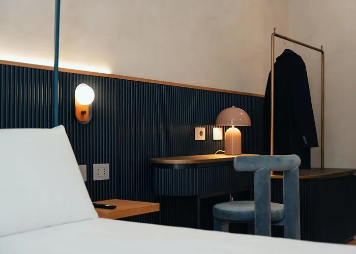 The Flow - Via Del Corso 4*