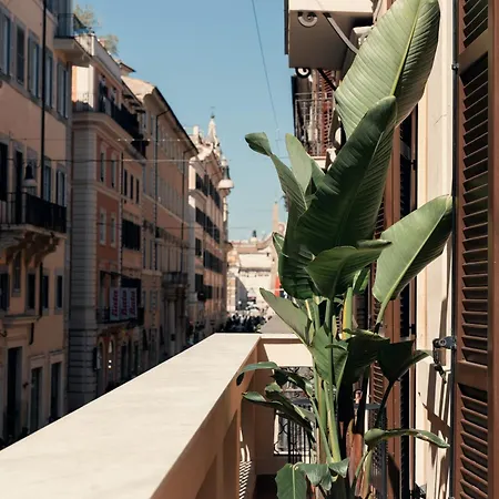 The Flow - Via Del Corso Rome