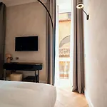 The Flow - Via Del Corso Πανσιόν 4*